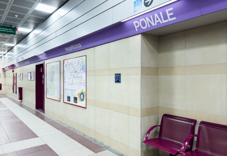 Rapina con Coltello alla Fermata Ponale: Arrestati Sei Giovani