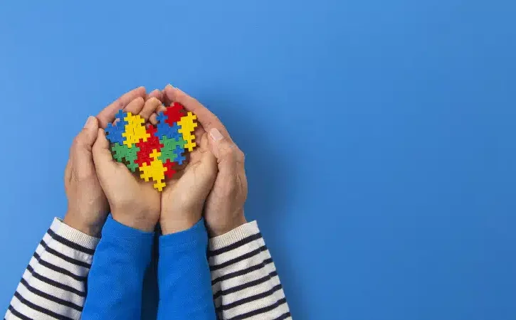 Un Nuovo Approccio nella Ricerca sull’Autismo: Focus su Supporto e Interventi