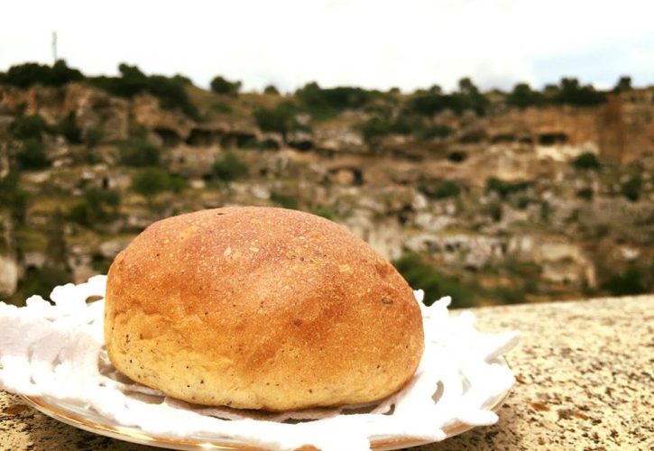 Il Dormento di Ginosa: Tradizione e Innovazione in un Dolce Lievitato