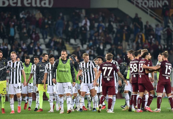 La vergogna del derby di Torino: il calcio italiano ostaggio degli ultras