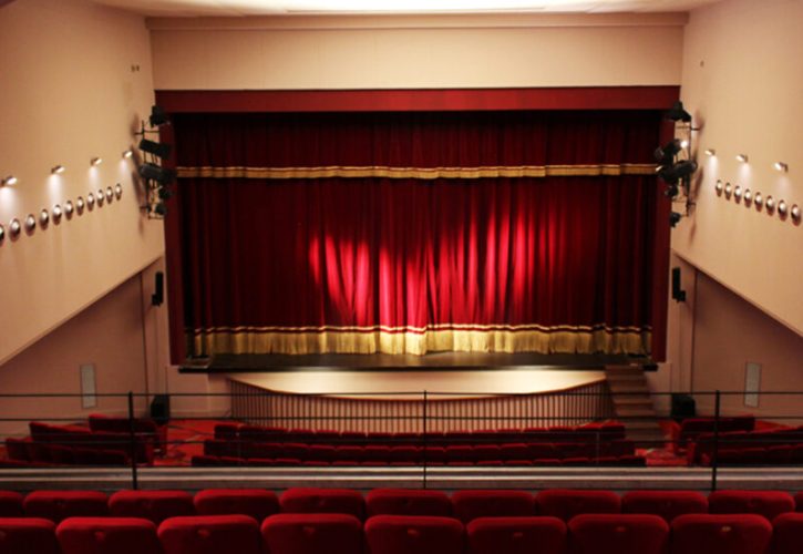 Teatro e riabilitazione: il progetto che unisce detenuti e arte
