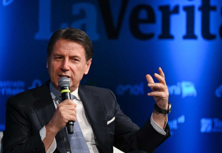 Conte Gela la Sinistra: Retromarcia su Superbonus, Primarie e Leadership di Schlein