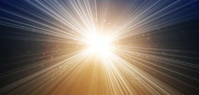 Giochi di Luce Riflessa per una Stella Morente