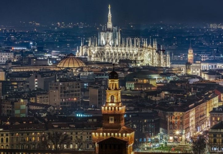 Milano cambia volto dalle sue botteghe: la nuova guida che racconta i negozi che ridisegnano la città