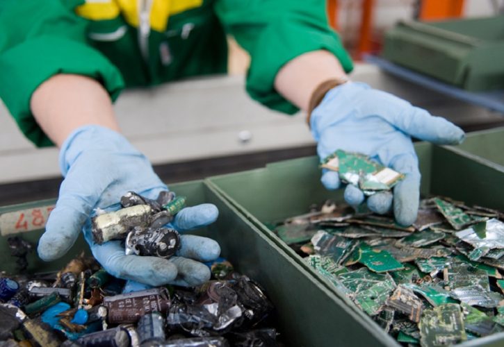 Rifiuti elettronici: la sfida del riciclo in Italia