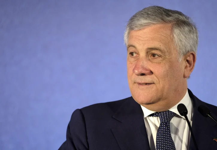Tajani: «C’è il pericolo jihadista e agiamo per la nostra sicurezza. La Ue? A volte sbaglia»